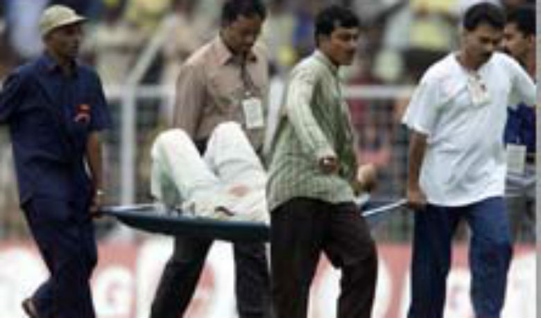 Five horrible collisions on the cricket field 1